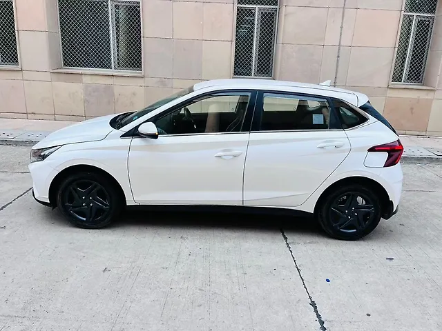 Used Hyundai i20 [2020-2023] Sportz 1.2 IVT [2020-2023] in Karnal