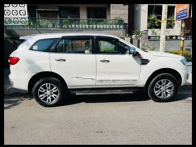 Used Ford Endeavour [2016-2019] Titanium 3.2 4x4 AT in Delhi
