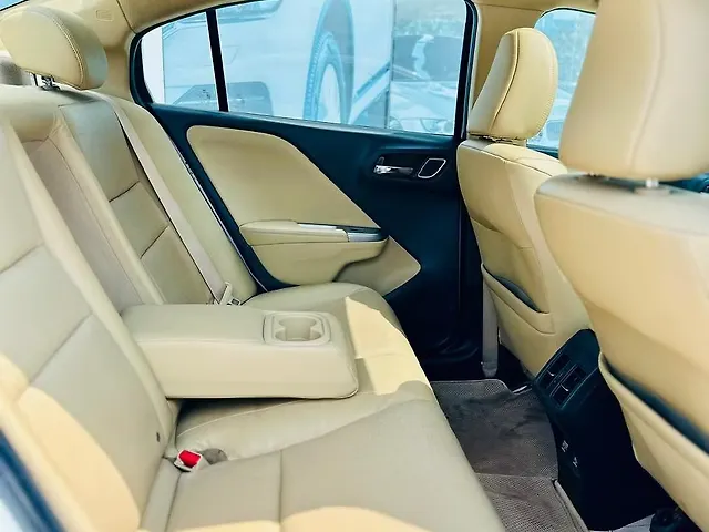 Used Honda City 4th Generation ZX Diesel in Ahmedabad