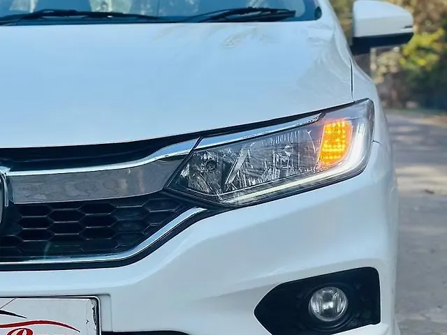 Used Honda City 4th Generation V Petrol in Ahmedabad