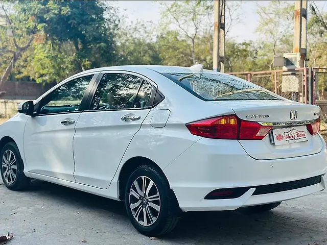 Used Honda City 4th Generation V Petrol in Ahmedabad