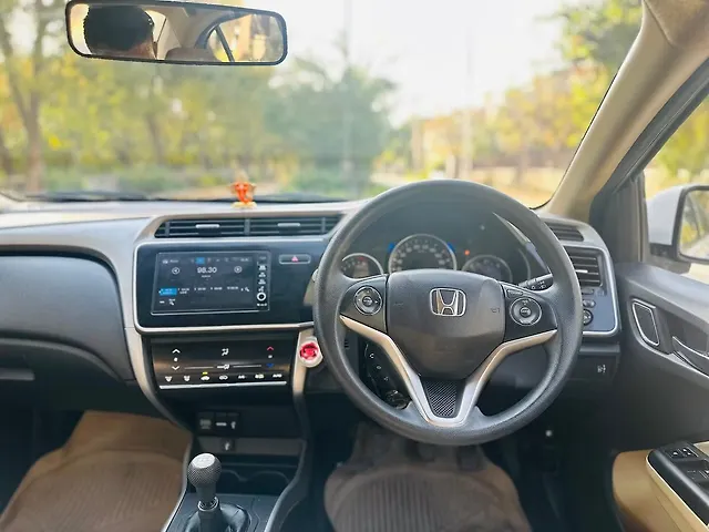 Used Honda City 4th Generation V Petrol in Ahmedabad