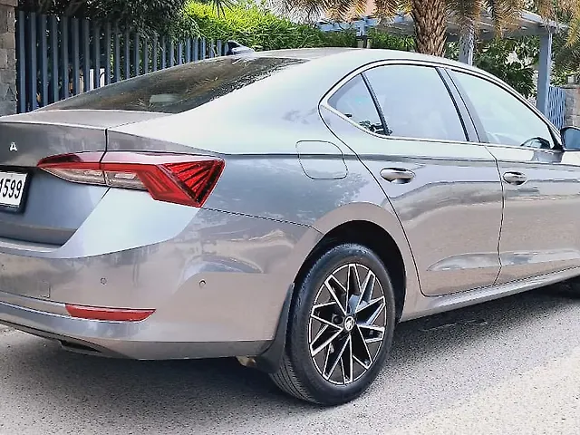 Used Skoda Octavia L&K 2.0 in Delhi