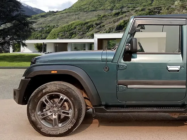 Used Mahindra Thar LX Hard Top Petrol AT 4WD in Delhi