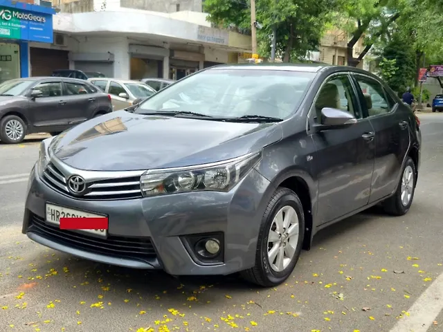 Used 2016 Toyota Corolla Altis in Delhi