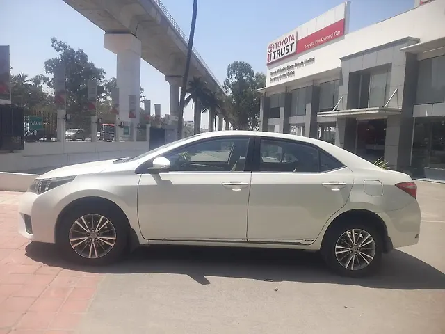 Used Toyota Corolla Altis [2014-2017] VL AT Petrol in Bangalore