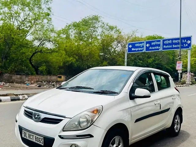 Used 2011 Hyundai i20 in Delhi