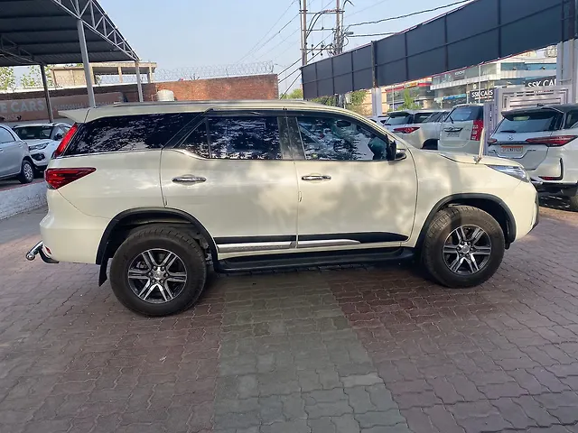 Used Toyota Fortuner [2016-2021] 2.8 4x2 MT [2016-2020] in Lucknow