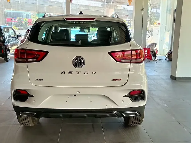 Used MG Astor Savvy 1.3 Turbo AT S Red [2021-2023] in Bangalore