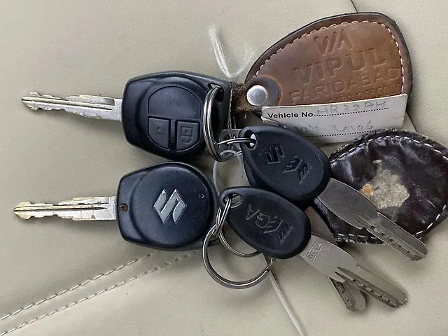 Used Maruti Suzuki Swift DZire [2011-2015] VXI in Delhi