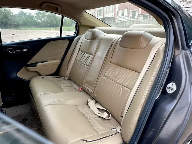 Used Honda City 4th Generation V Petrol [2017-2019] in Delhi