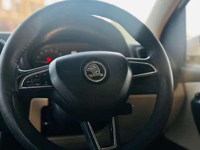 Used Skoda Rapid [2014-2015] 1.5 TDI CR Ambition AT in Surat