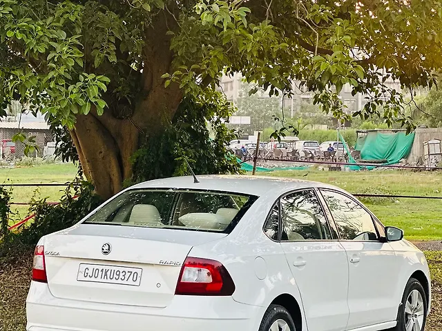 Used Skoda Rapid [2014-2015] 1.5 TDI CR Ambition AT in Surat