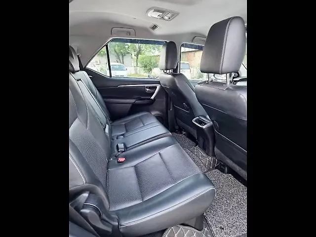 Used Toyota Fortuner 4X2 MT 2.8 Diesel in Ahmedabad