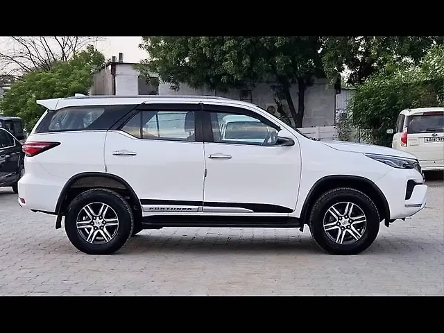 Used Toyota Fortuner 4X2 MT 2.8 Diesel in Ahmedabad