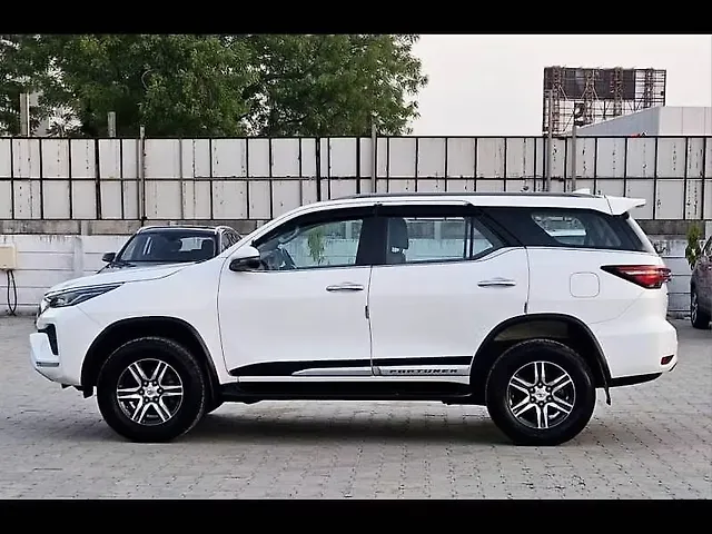 Used Toyota Fortuner 4X2 MT 2.8 Diesel in Ahmedabad