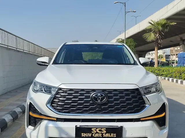 Used 2024 Toyota Innova Hycross in Delhi