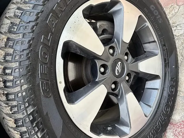 Used Mahindra Alturas G4 2WD High AT in Chandigarh