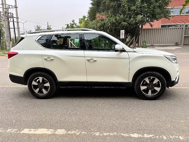 Used Mahindra Alturas G4 2WD High AT in Chandigarh