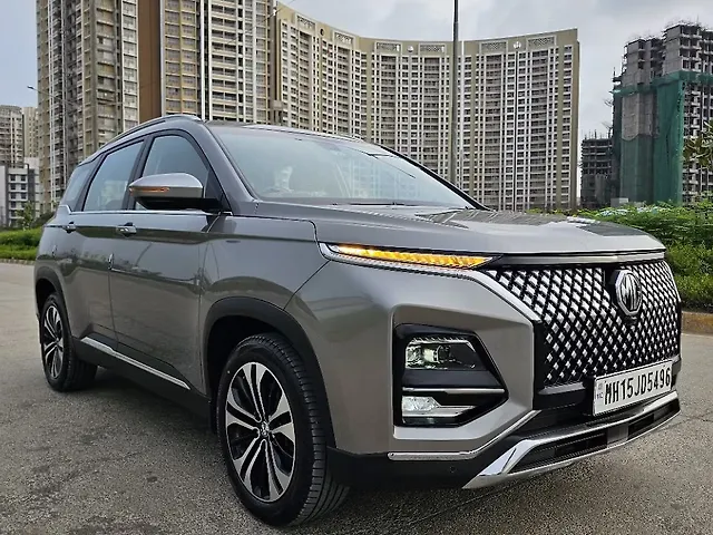 Used 2023 MG Hector Plus in Mumbai