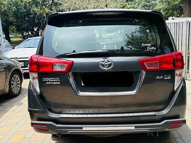 Used Toyota Innova Crysta [2016-2020] 2.4 V Diesel in Chandigarh