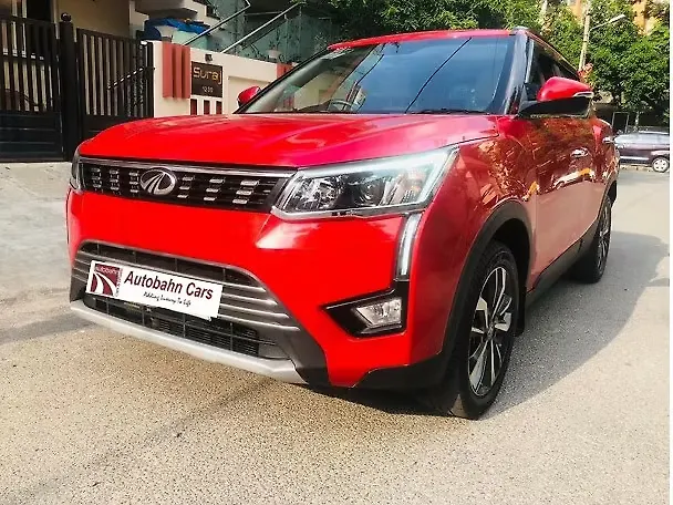 Used Mahindra XUV300 [2019-2024] W8 (O) 1.2 Petrol [2019] in Bangalore