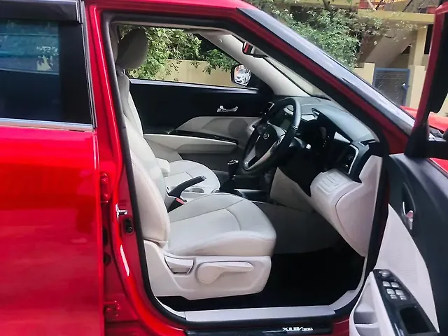 Used Mahindra XUV300 [2019-2024] W8 (O) 1.2 Petrol [2019] in Bangalore