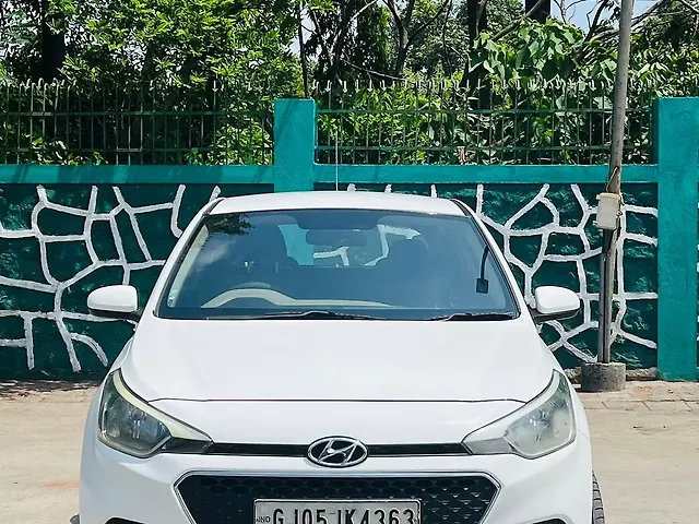 Used 2014 Hyundai Elite i20 in Surat