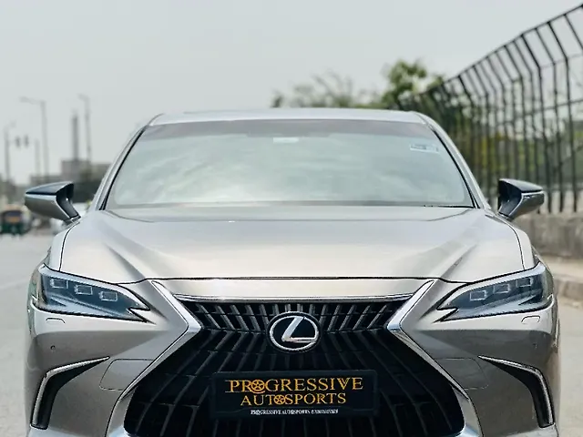 Used 2023 Lexus ES in Delhi