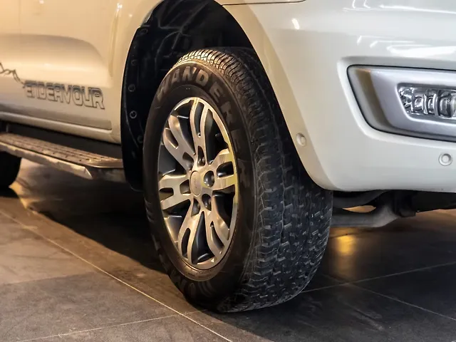 Used Ford Endeavour [2016-2019] Titanium 3.2 4x4 AT in Delhi