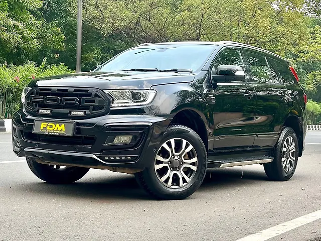 Used 2020 Ford Endeavour in Delhi