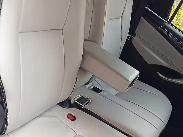 Used Toyota Innova Crysta [2016-2020] 2.4 VX 8 STR [2016-2020] in Mumbai
