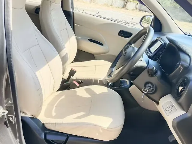 Used Hyundai Santro Magna in Ahmedabad