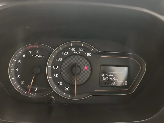 Used Hyundai Santro Magna in Ahmedabad