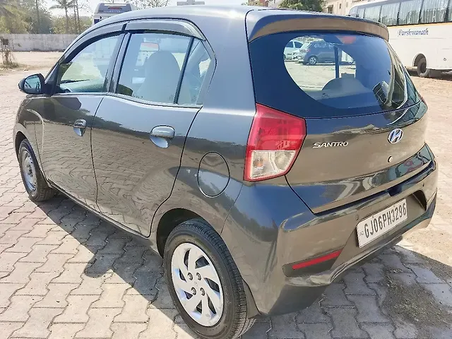 Used Hyundai Santro Magna in Ahmedabad