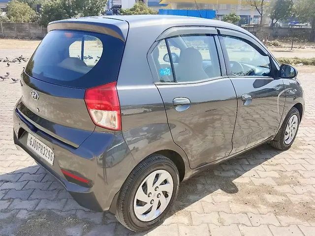 Used Hyundai Santro Magna in Ahmedabad