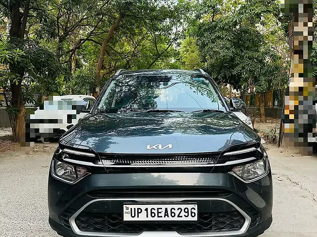 Used 2023 Kia Carens in Delhi