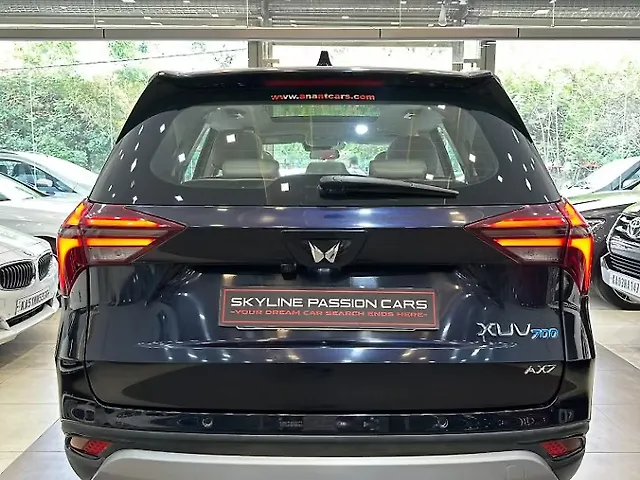 Used Mahindra XUV700 AX 7 Diesel  AT Luxury Pack 7 STR [2021] in Bangalore