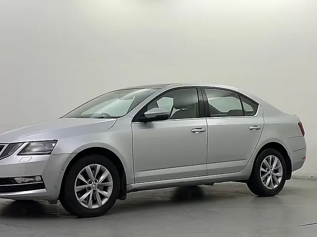 Used 2019 Skoda Octavia in Ghaziabad