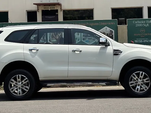 Used Ford Endeavour [2016-2019] Titanium 3.2 4x4 AT in Chandigarh