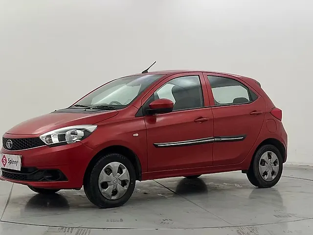 Used 2017 Tata Tiago in Delhi