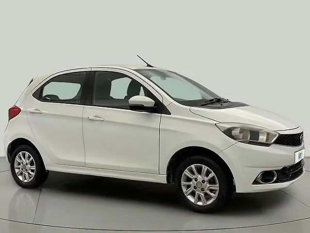 Used 2017 Tata Tiago in Delhi