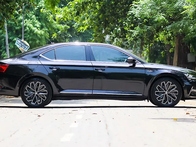 Used 2024 Skoda Superb in Delhi