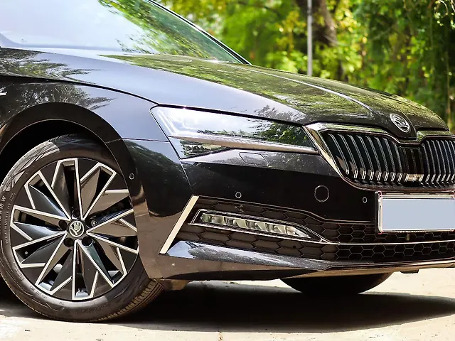 Used Skoda Superb [2024] L&K in Delhi