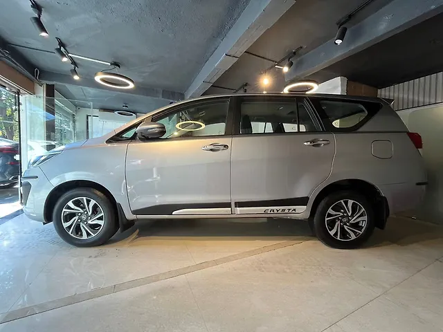 Used Toyota Innova Crysta [2016-2020] 2.4 GX 8 STR [2016-2020] in Delhi