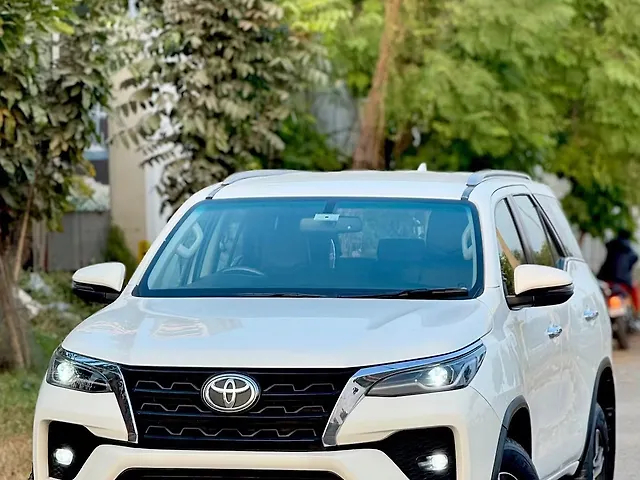 Used Toyota Fortuner 4X2 AT 2.8 Diesel in Mohali