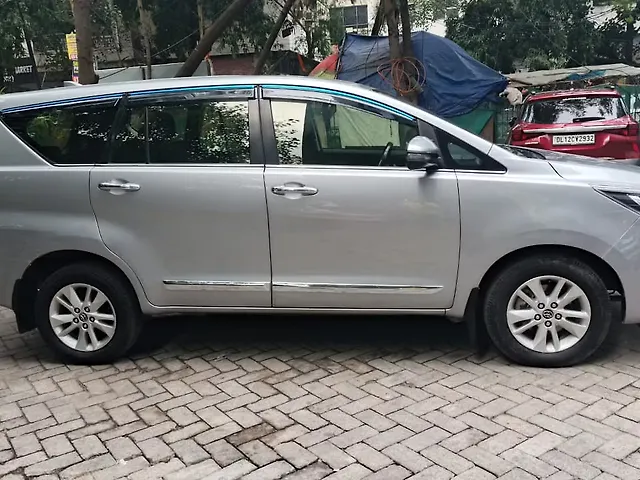 Used Toyota Innova Crysta [2016-2020] 2.4 V Diesel in Delhi