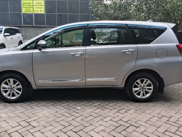 Used Toyota Innova Crysta [2016-2020] 2.4 V Diesel in Delhi