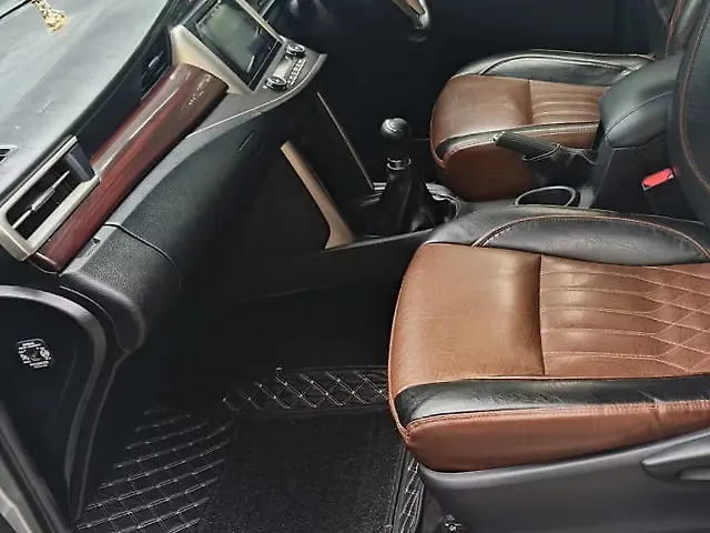 Used Toyota Innova Crysta [2016-2020] 2.4 V Diesel in Delhi