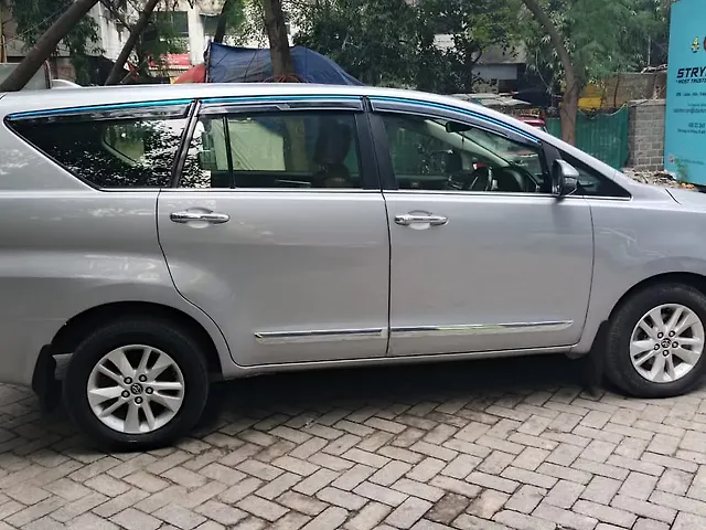 Used Toyota Innova Crysta [2016-2020] 2.4 V Diesel in Delhi